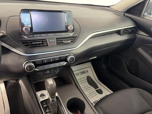 2022 Nissan Altima S FWD