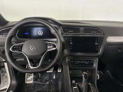2022 Volkswagen Tiguan 2.0T SE R-Line Black 4MOTION