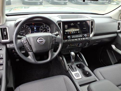 Tactical Green Metallic 2026 Nissan Frontier SV