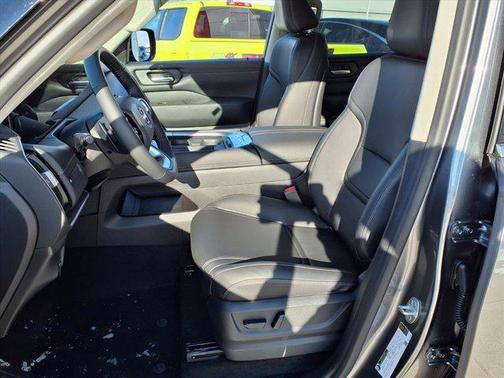 2026 Nissan Armada SV