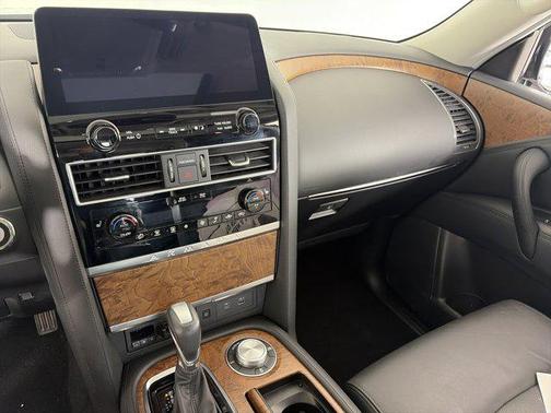 Brilliant Silver Metallic 2023 Nissan Armada SL 4WD