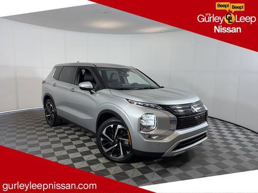 Alloy Silver Metallic 2024 Mitsubishi Outlander SE 2.5 2WD