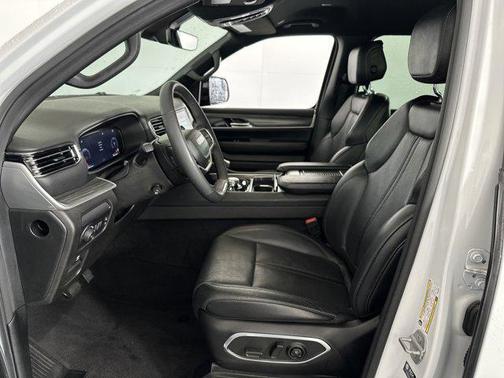 2023 Jeep Wagoneer L Series II 4x4