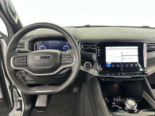 2023 Jeep Wagoneer L Series II 4x4