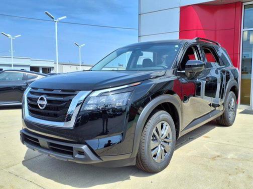 2025 Nissan Pathfinder SV 4WD