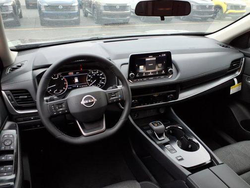 Super Black 2026 Nissan Rogue SV