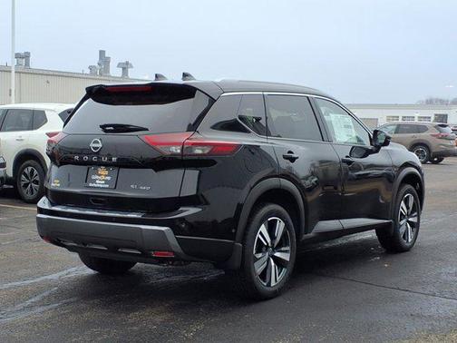 2025 Nissan Rogue SL