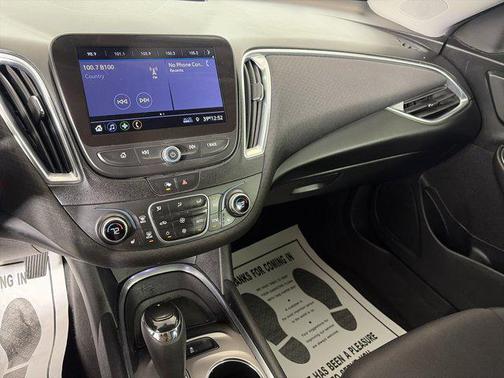 2020 Chevrolet Malibu FWD LT