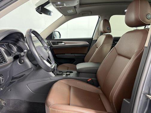 2021 Volkswagen Atlas 3.6L SE w/Technology