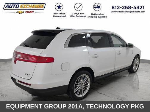 White Platinum Tri-Coat Metallic 2018 Lincoln MKT Reserve