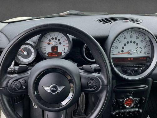 Pepper White 2012 MINI Cooper S Base