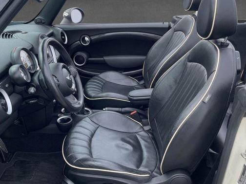 Pepper White 2012 MINI Cooper S Base
