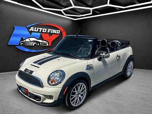Pepper White 2012 MINI Cooper S Base