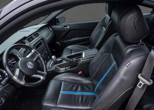 Black 2013 Ford Mustang GT Premium
