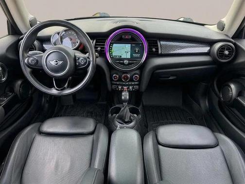 White Silver Metallic 2016 MINI Hardtop Cooper S