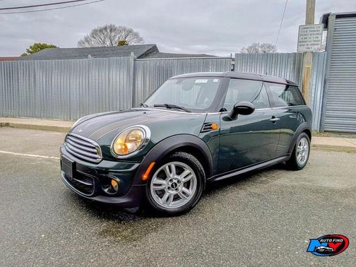 British Racing Green Metallic 2014 MINI Clubman Cooper