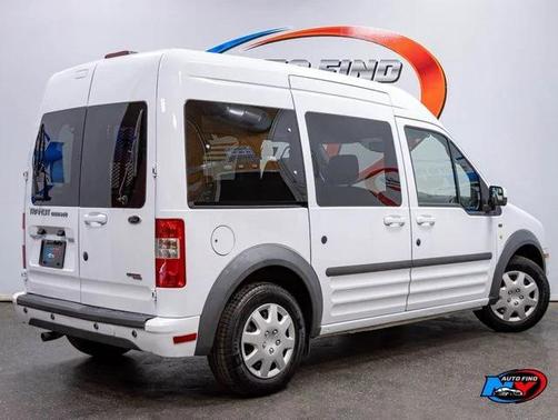 2011 Ford Transit Connect XLT Premium