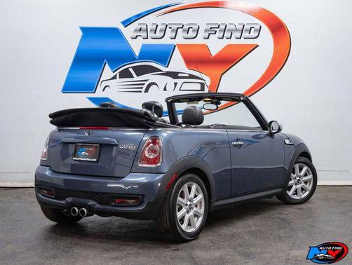 2011 MINI Cooper S Base