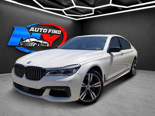 Mineral White Metallic 2016 BMW 750 i xDrive