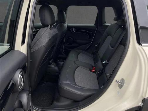 Pepper White 2022 MINI Hardtop Cooper S