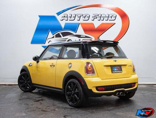 2007 MINI Cooper S Base