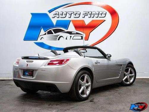2008 Saturn Sky Red Line