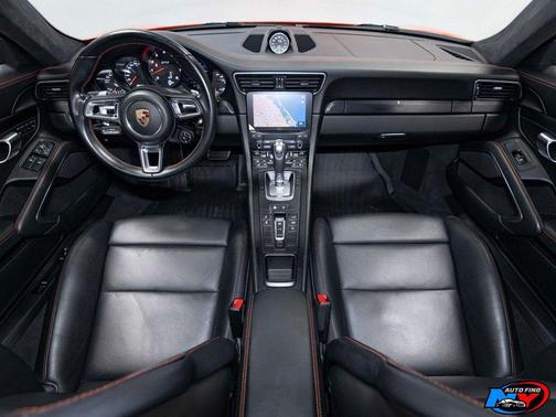 2019 Porsche 911 Carrera GTS