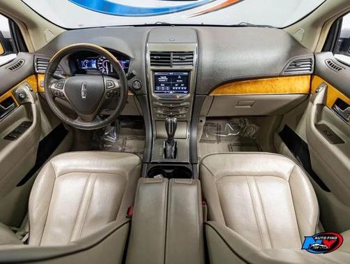 2012 Lincoln MKX Base