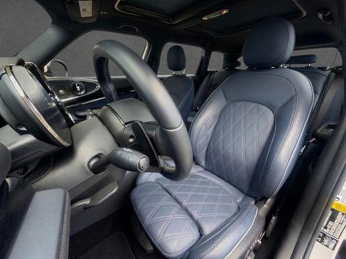 Nanuq White Metallic 2024 MINI Clubman John Cooper Works ALL4