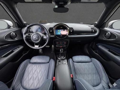 Nanuq White Metallic 2024 MINI Clubman John Cooper Works ALL4