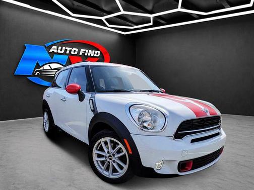 Light White 2015 MINI Countryman Cooper S