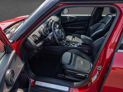 Blazing Red Metallic 2016 MINI Clubman Cooper