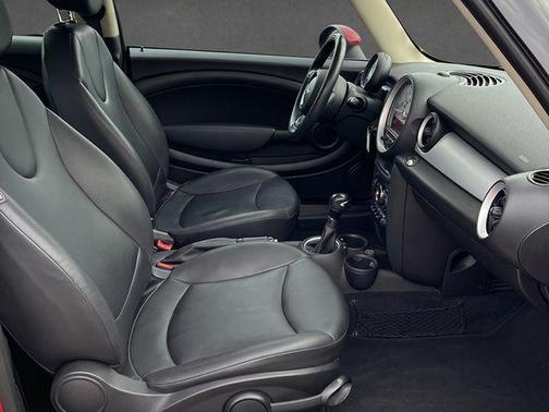 Chili Red 2014 MINI Clubman Cooper