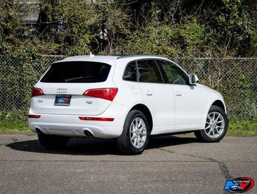 2011 Audi Q5 2.0T Premium