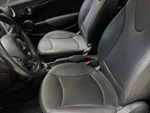 British Racing Green II Metallic 2013 MINI Clubman Cooper