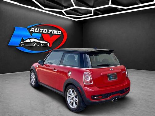 Chili Red 2012 MINI Cooper S Base