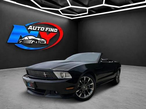 Ebony 2011 Ford Mustang GT Premium