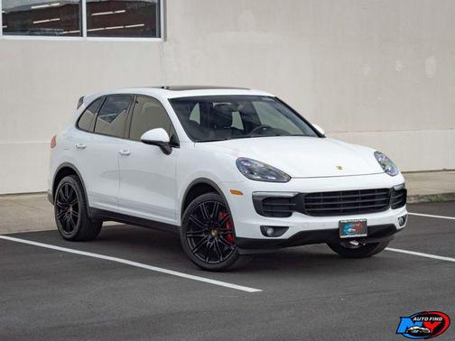 2016 Porsche Cayenne S