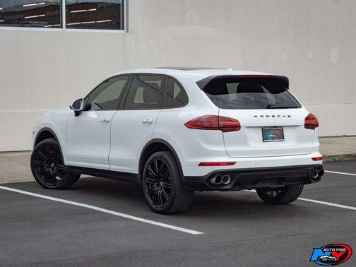 2016 Porsche Cayenne S