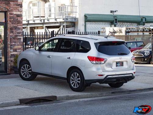 2014 Nissan Pathfinder SV