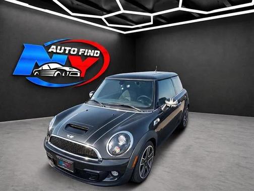 Eclipse Gray Metallic 2013 MINI Hardtop Cooper S
