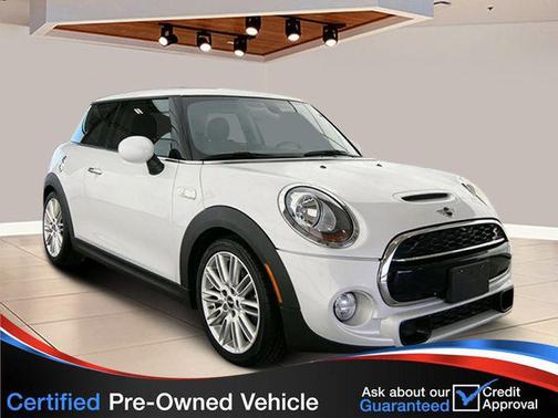 White Silver Metallic 2015 MINI Hardtop Cooper S