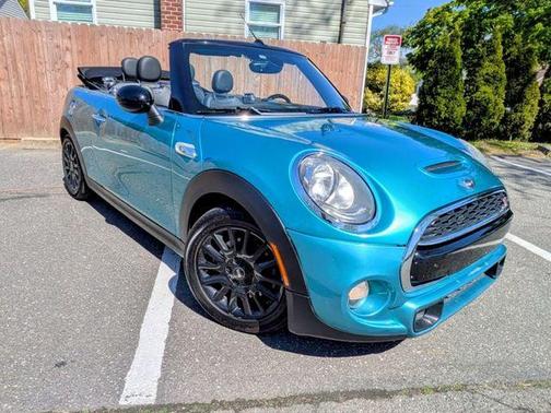 Caribbean Aqua Metallic 2016 MINI Convertible Cooper S