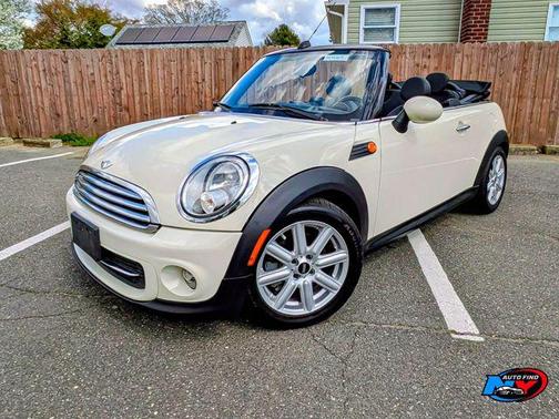Pepper White 2011 MINI Cooper S Base