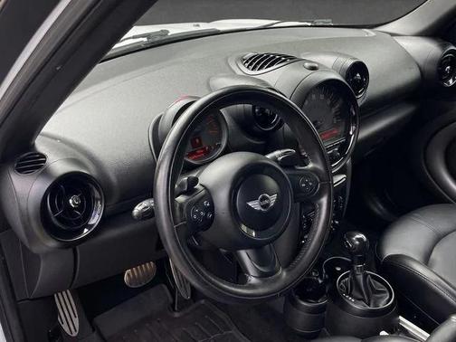 Light White 2016 MINI Countryman Cooper S ALL4