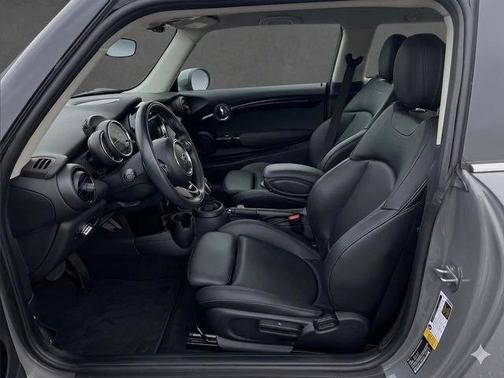 Moonwalk Grey Metallic 2020 MINI Hardtop Cooper