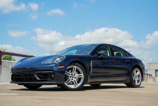 Blue 2023 Porsche Panamera Panamera 4 Platinum Edition