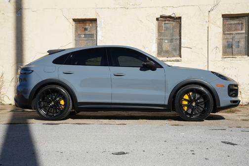 2022 Porsche Cayenne Cayenne Turbo GT