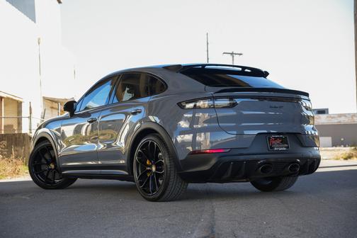 2022 Porsche Cayenne Cayenne Turbo GT