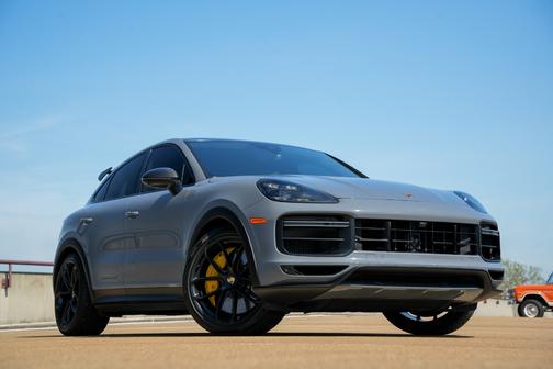 Grey 2022 Porsche Cayenne Cayenne Turbo GT